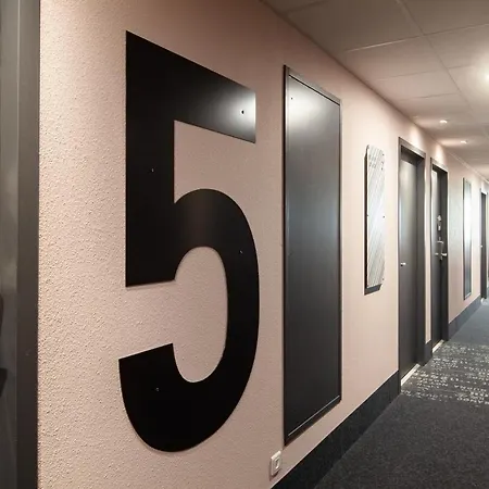 Отель B&B Hotel Ouistreham