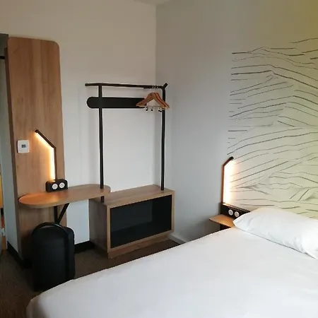 B&B Hotel Ouistreham Отель Уистреам
