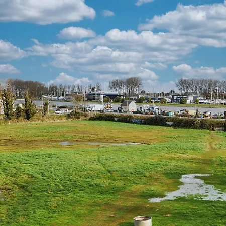 B&B Hotel Ouistreham Отель 2*