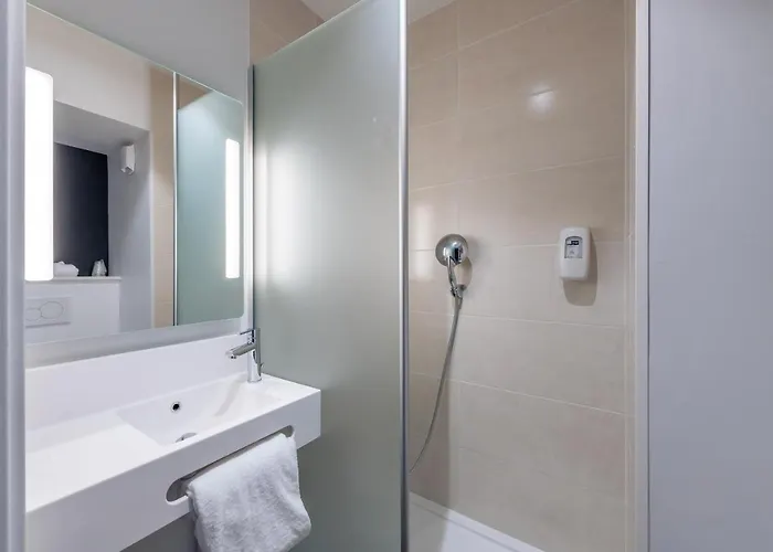 B&B Hotel Ouistreham Hotel 2*